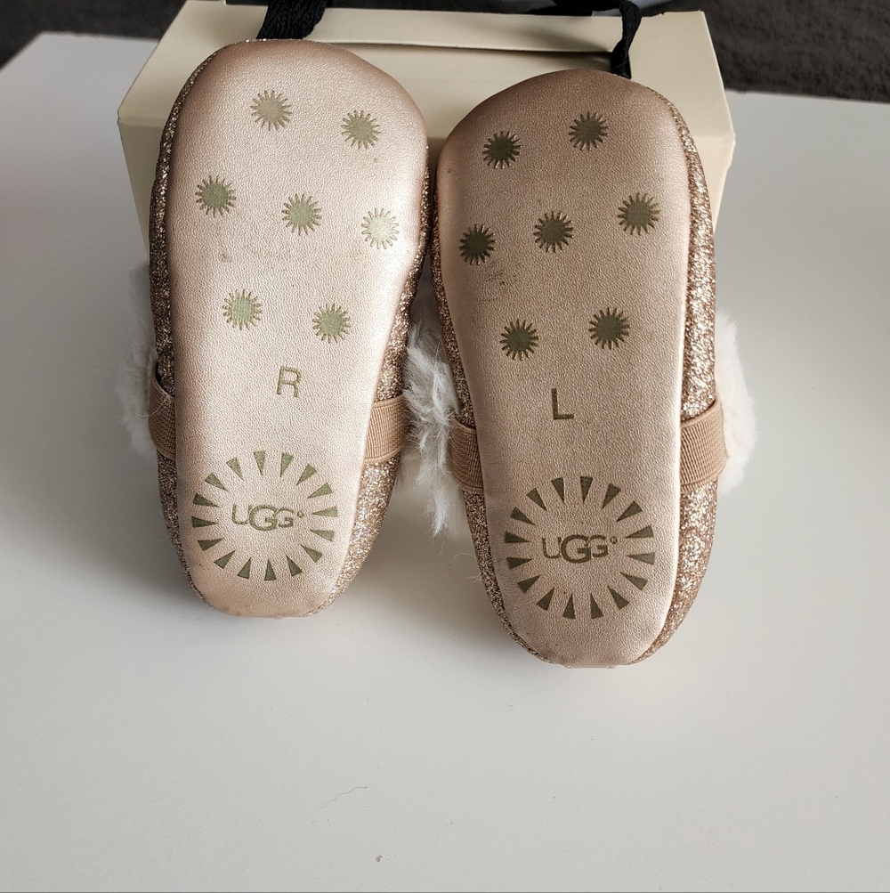 UGG Baby Gold Glitter Ballet Flats With White Fluff Size 4/5 - Picture 7 of 11